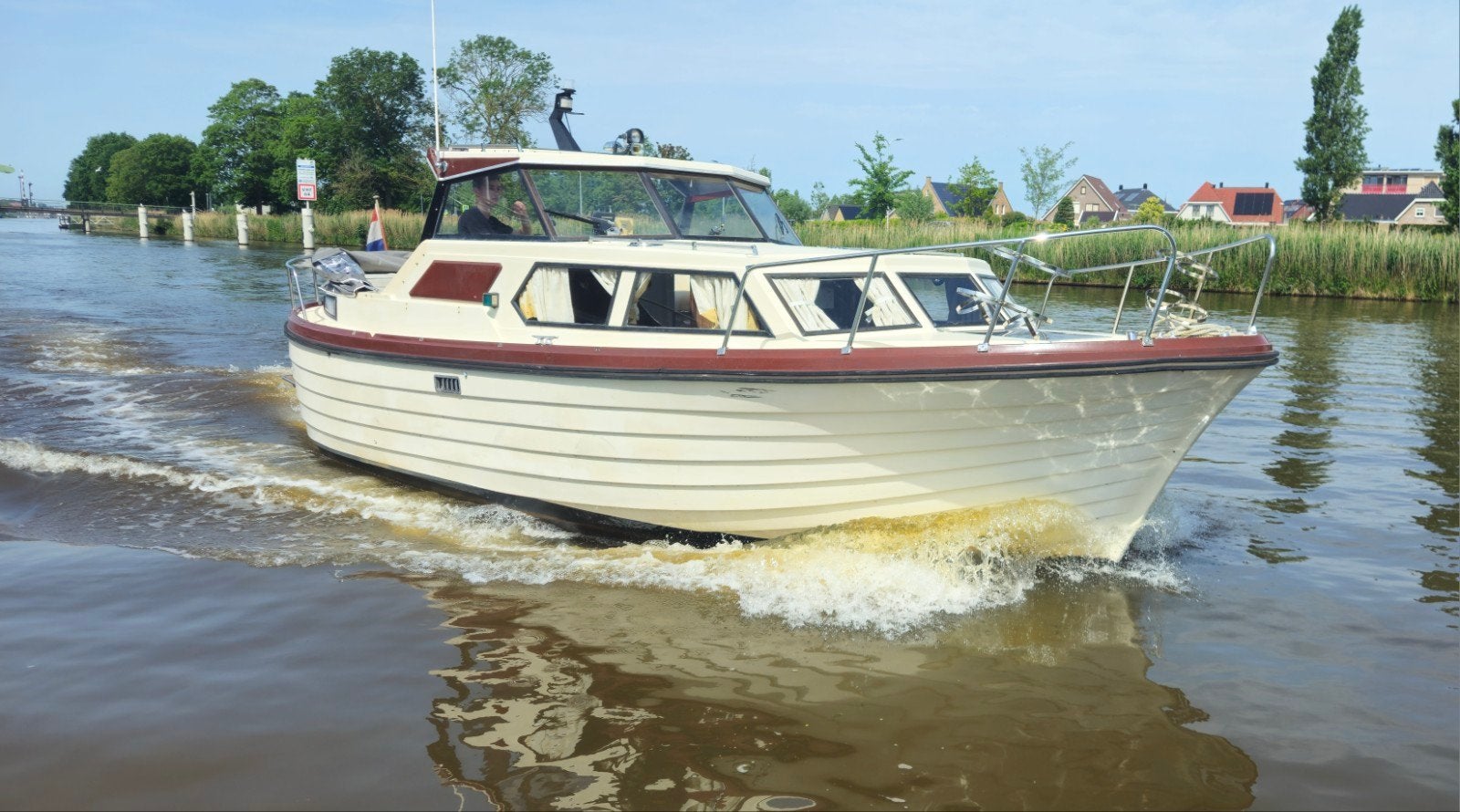Ruime vakantieboot Elwaro 30, Watersport en Boten, Consoleboot, Ophalen of Verzenden, Elwaro, Zonnedek
