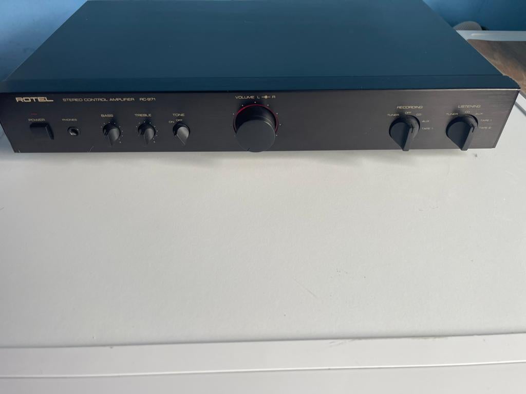 Rotel RC-971 Stereo Control Amplifier, Ophalen, Zo goed als nieuw, Minder dan 60 watt, Overige merken