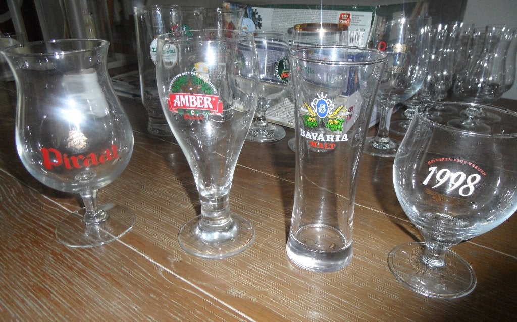 6 in goede staat verkerende bierglazen (België/Nederland), Ophalen of Verzenden, Zo goed als nieuw, Glas of Glazen, Overige merken