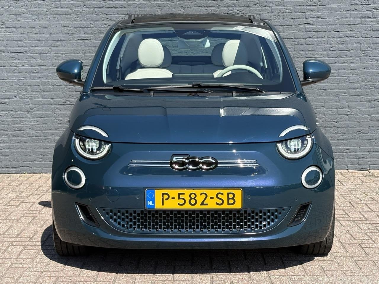 Fiat 500E Cabrio La Prima 42 kWh | SOH 91%| 1e Eigenaar | De, Auto's, 118 pk, Cabriolet, 4 stoelen, Origineel Nederlands