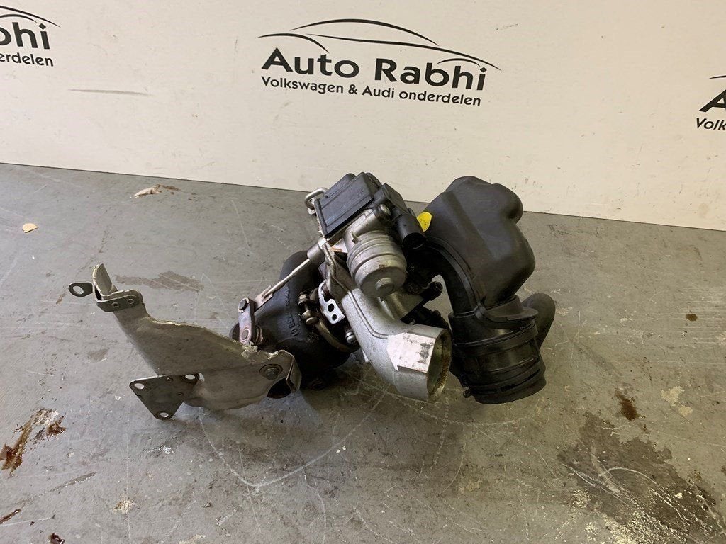 VW polo 2g golf 7 turbo 04E145704P, Auto-onderdelen, Motor en Toebehoren, Gebruikt, Ophalen of Verzenden