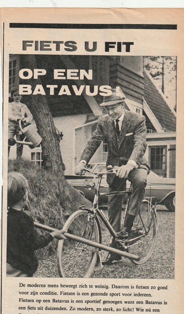Retro reclame 1958 Batavus fiets voor moderne mens, Verzenden, Overige typen