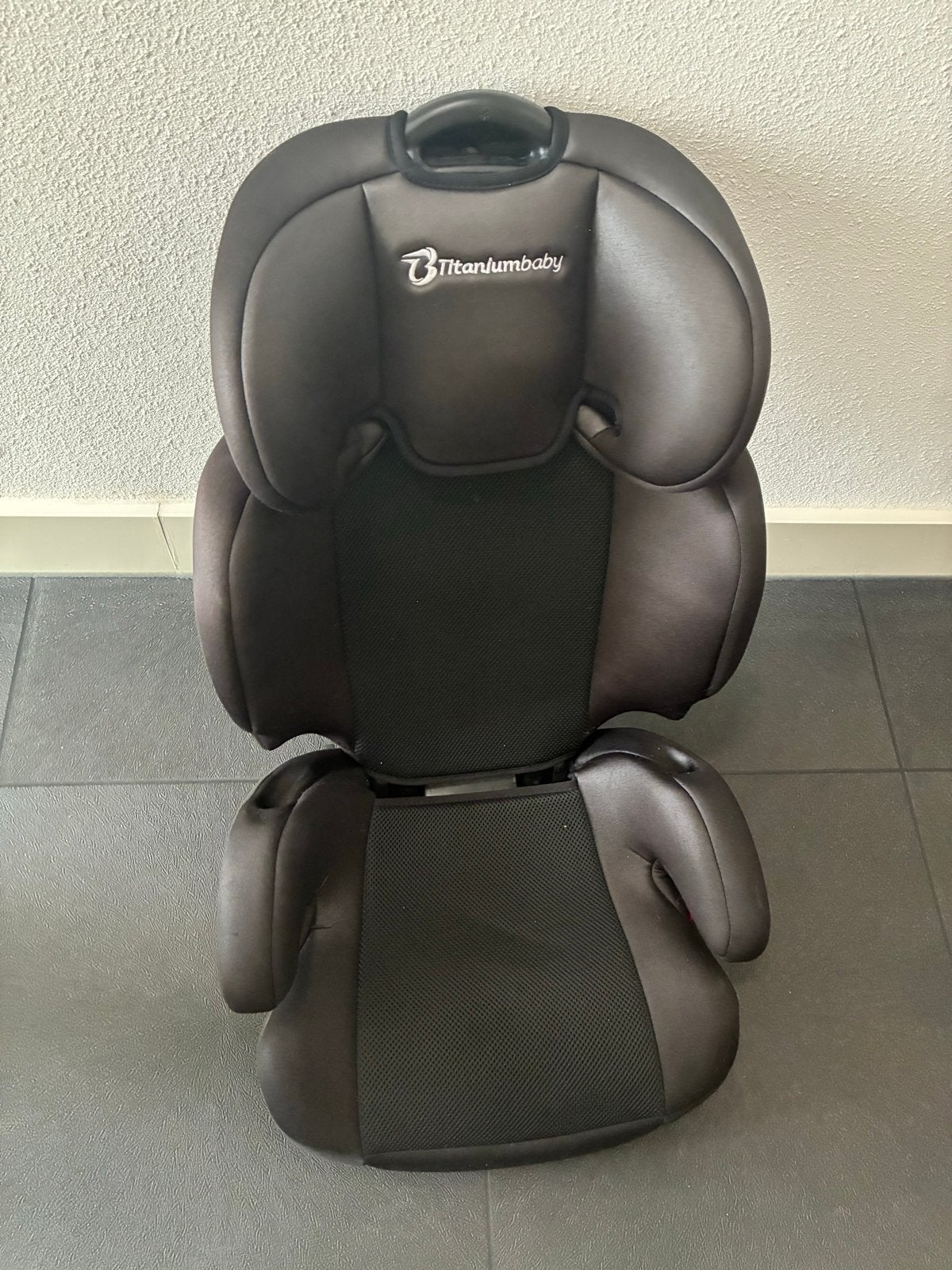 Titaniumbaby autostoel - Zwart, Overige merken, Verstelbare rugleuning, Ophalen of Verzenden, 9 t/m 36 kg