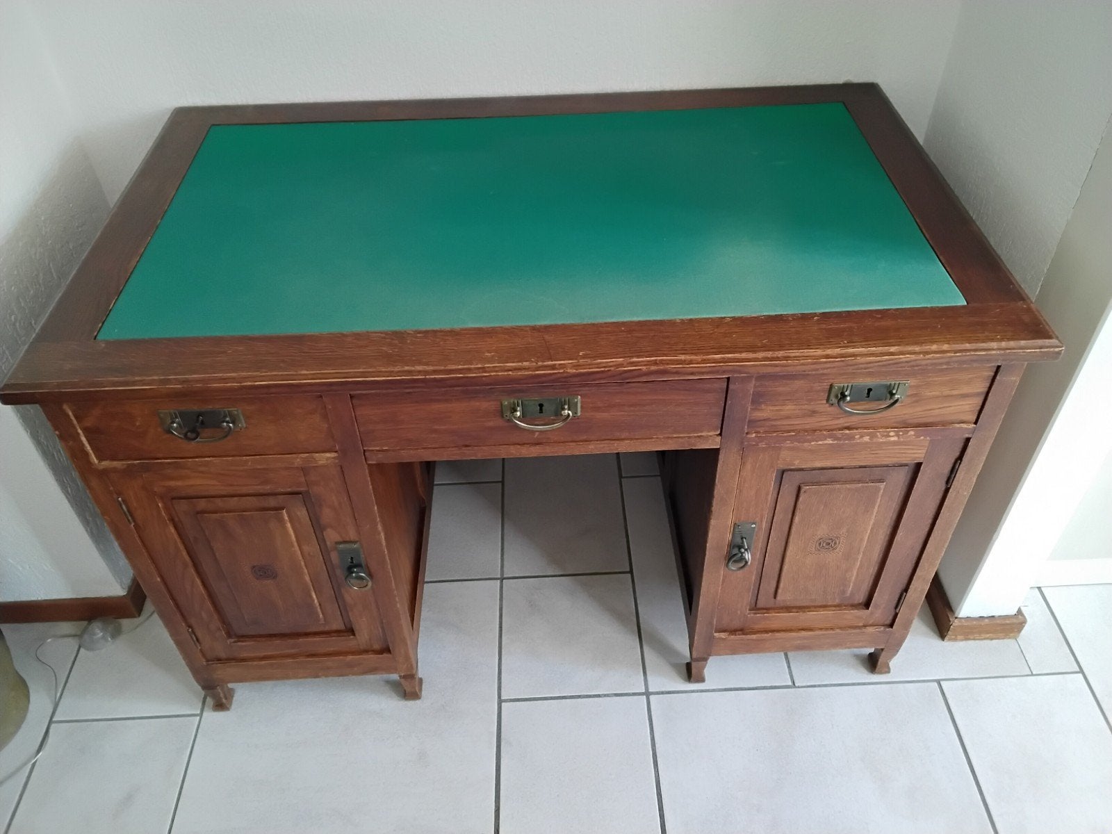 Antiek handgemaakt bureau, groen vilten blad, >100 jaar oud, Antiek en Kunst, Ophalen