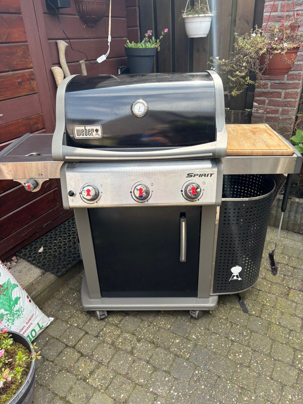 Barbeque, Ophalen, Zo goed als nieuw