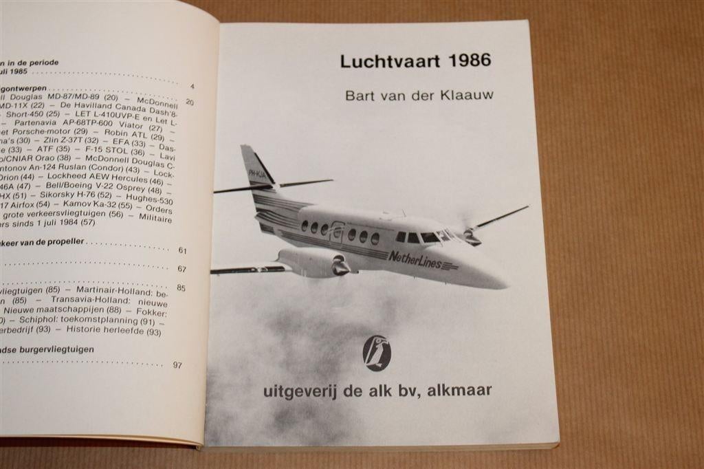 Luchtvaart 1986 — Jaaroverzicht B. van der Klaauw, Gebruikt, Schaalmodel, -, -