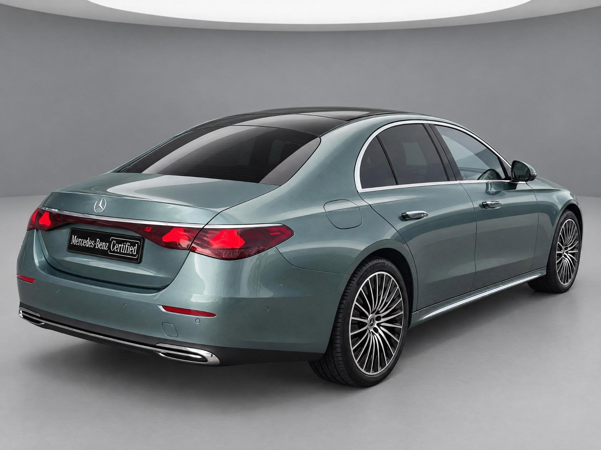 Mercedes-Benz E-klasse 400 e 4MATIC Exclusive Line, Auto's, Automaat, Euro 6, 4 cilinders, Vierwielaandrijving