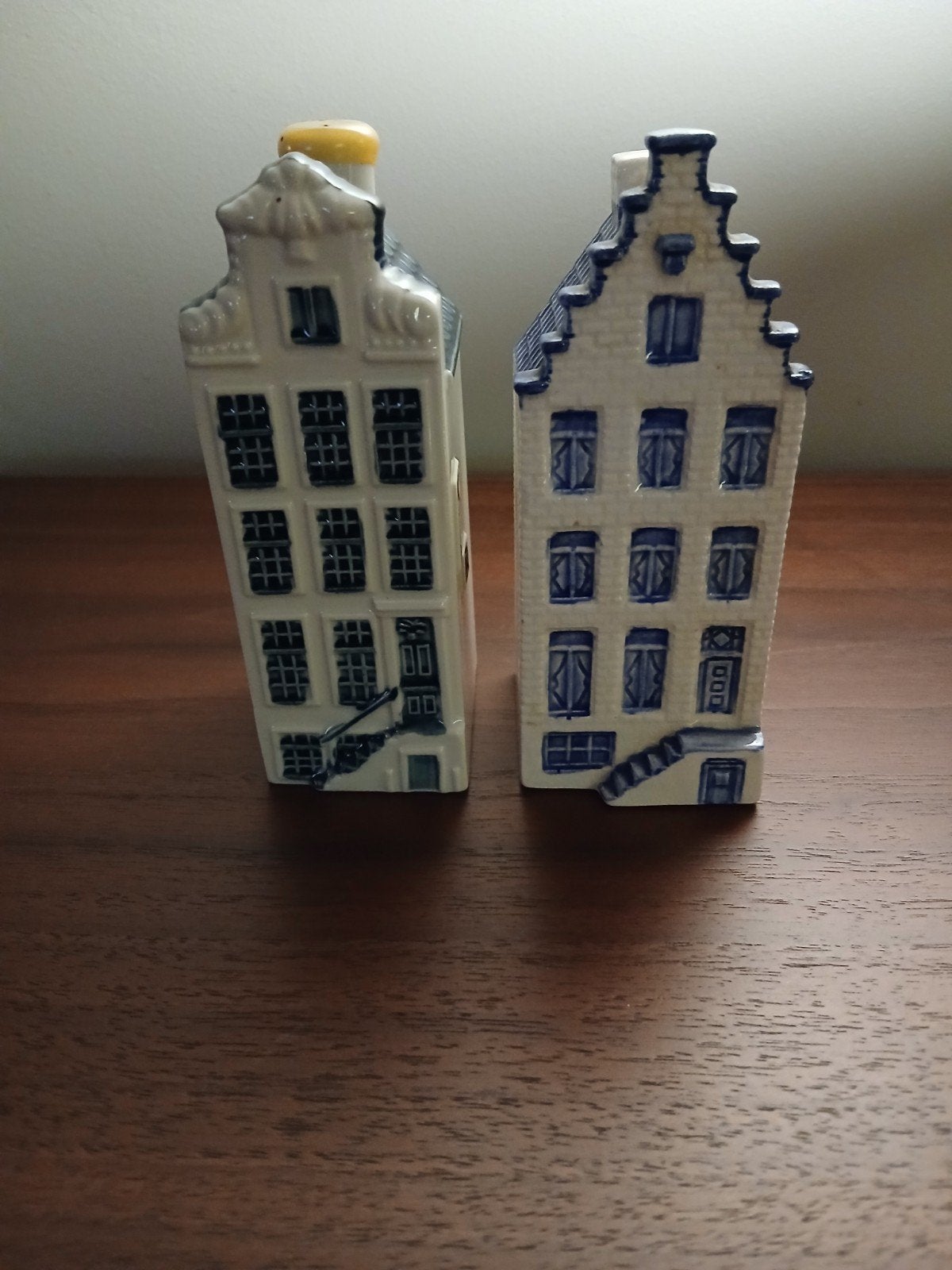 delfts blauw  grachtenhuisje + bols klm huisje num46, Ophalen