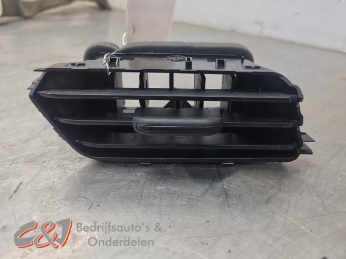 Luchtrooster Dashboard van een Volkswagen Caddy, Auto-onderdelen, Dashboard en Schakelaars, Volkswagen, Gebruikt, 3 maanden garantie
