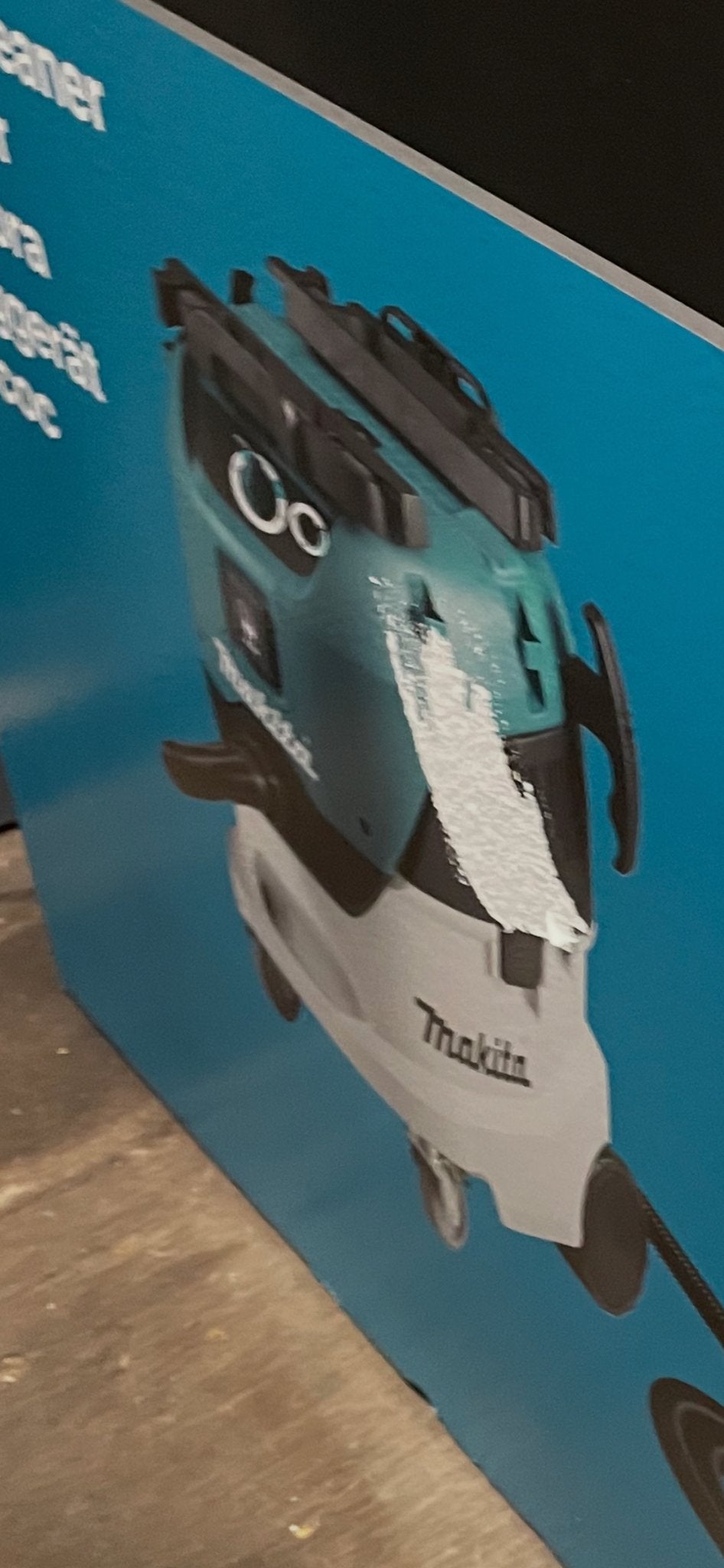 Makita VC4210L Waterstofzuiger - Nieuw in doos, Doe-het-zelf en Verbouw, Reinigingsmachines, Ophalen of Verzenden, Nieuw, Waterstofzuiger
