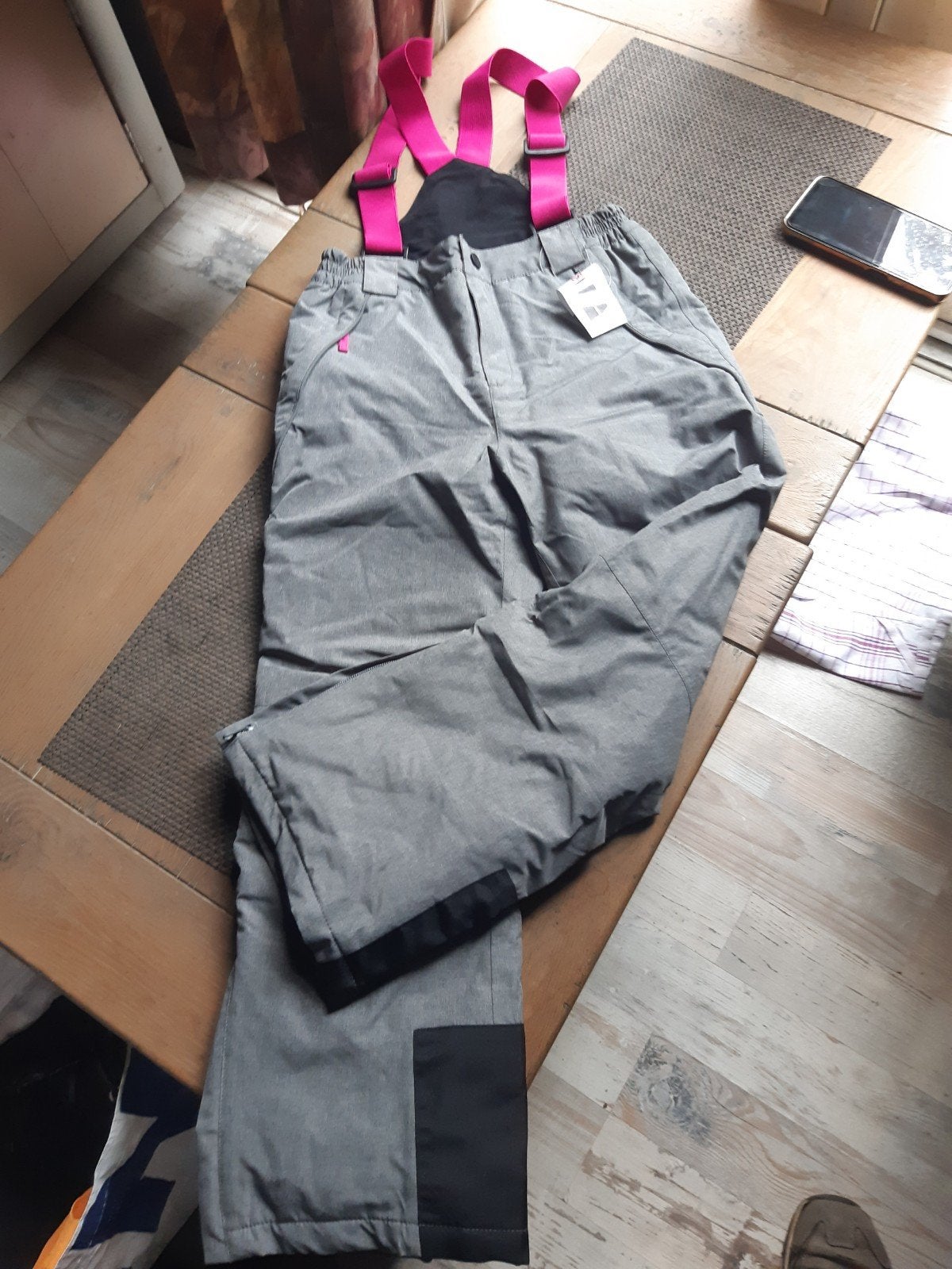 mooie ski broek maat  134 - 140, Overige merken, 100 tot 140 cm, Nieuw, Ophalen of Verzenden