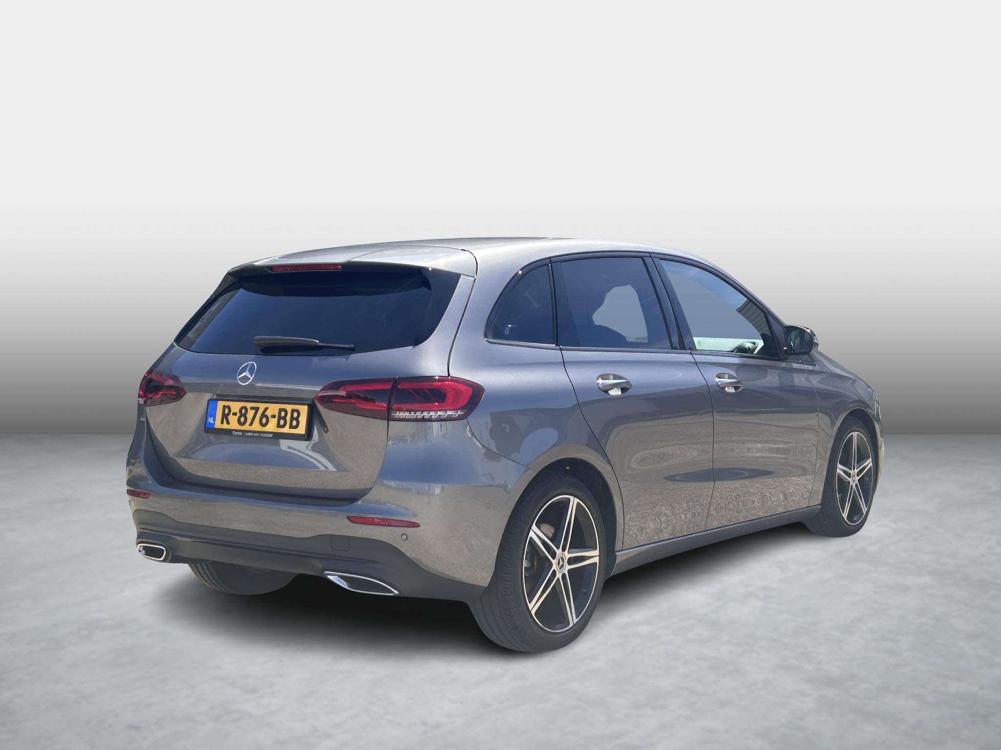 Mercedes-Benz B-klasse 180 Luxury Line | Beige leder | 360 C, Auto's, 136 pk, Gebruikt, 4 cilinders, 700 kg