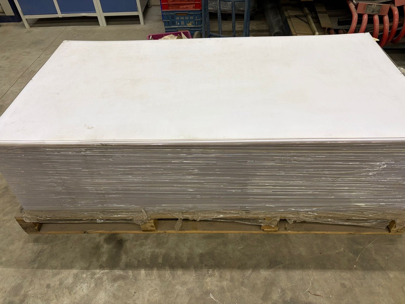 150 Plexiglas platen met beschermfolie, 100x197cm, 3mm dik, Doe-het-zelf en Verbouw, Platen en Panelen, Ophalen, Nieuw, Overige materialen