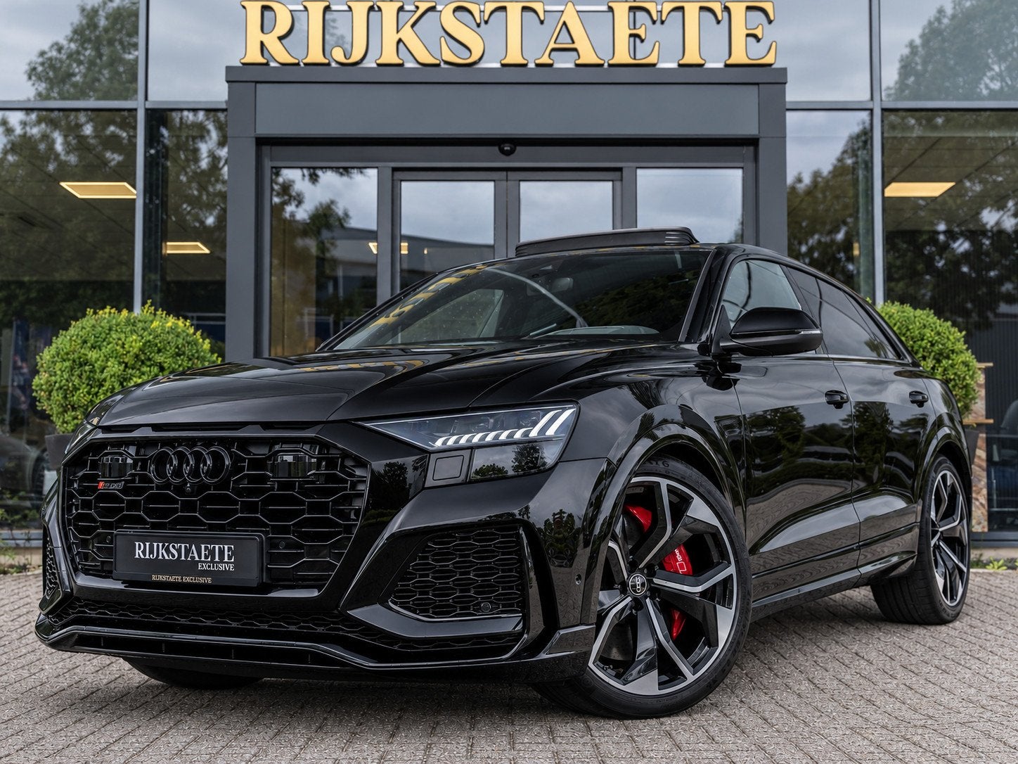 Audi RSQ8 4.0 TFSI Quattro|PANO|B&O|KERAMISCH|ACC|HUD|360, Dealer onderhouden, Gebruikt, Met garantie (alle), 600 pk