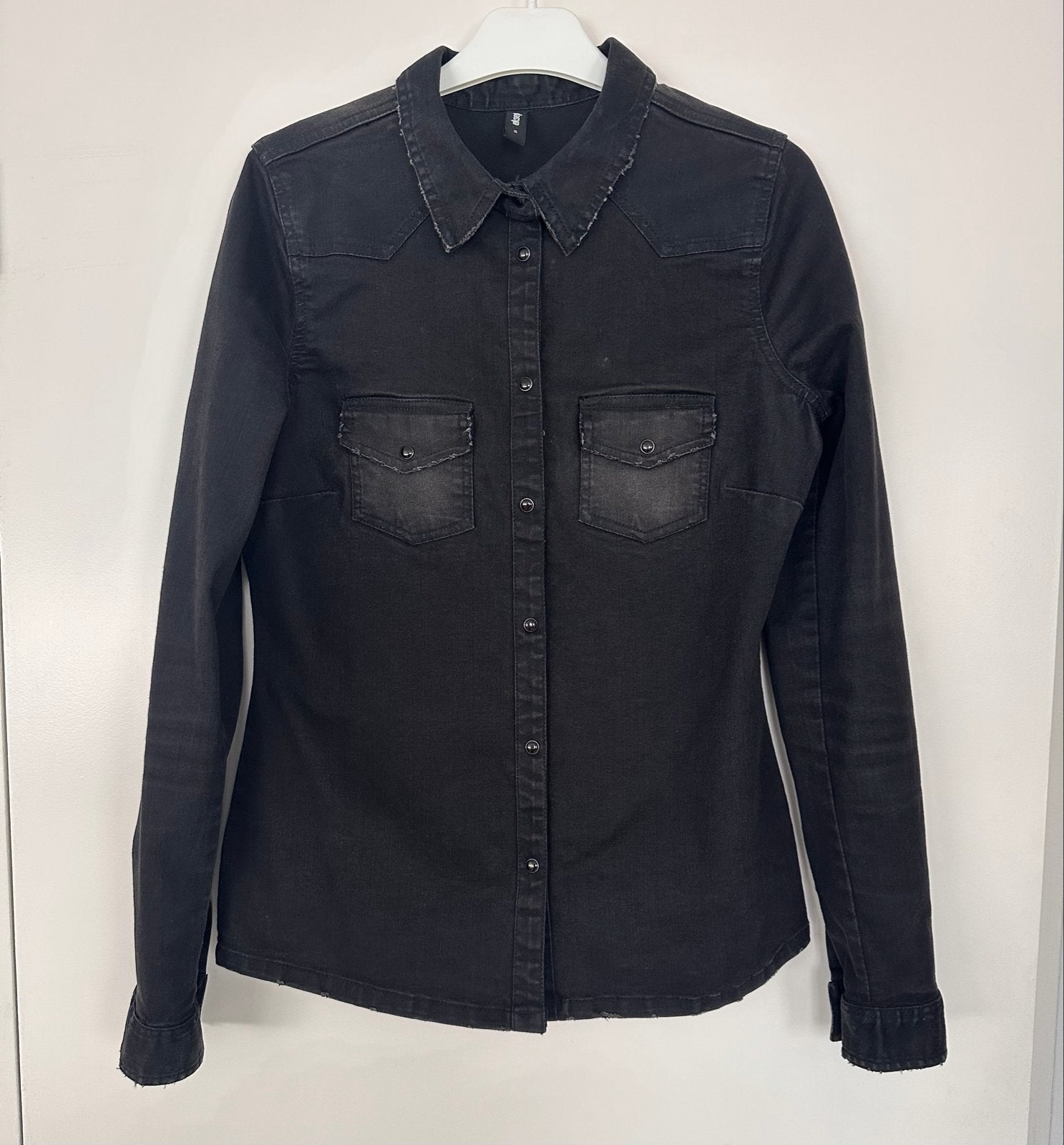 Eksept Zwart Denim Western Overhemd met Gerafelde Details, Zwart, Ophalen of Verzenden, Zo goed als nieuw, Lange mouw