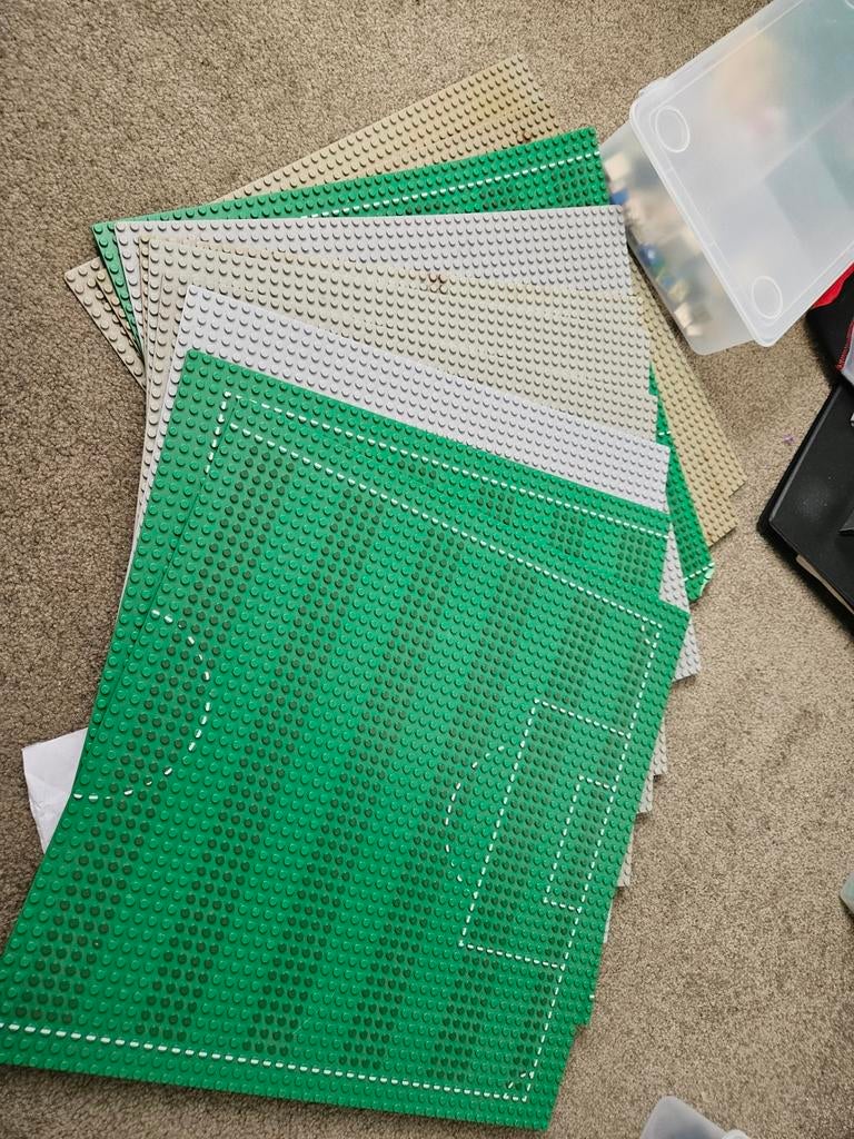 Lego 10 grote platen (48 x 48 en 1 50 x 50 nops) voetbal, Ophalen, Gebruikt