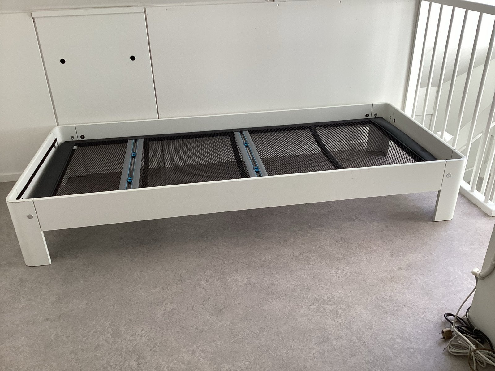 Auping spiraalbodem met ombouw 90x200 - Zo goed als nieuw, Ophalen, Zo goed als nieuw, 180 cm of meer, 85 tot 100 cm