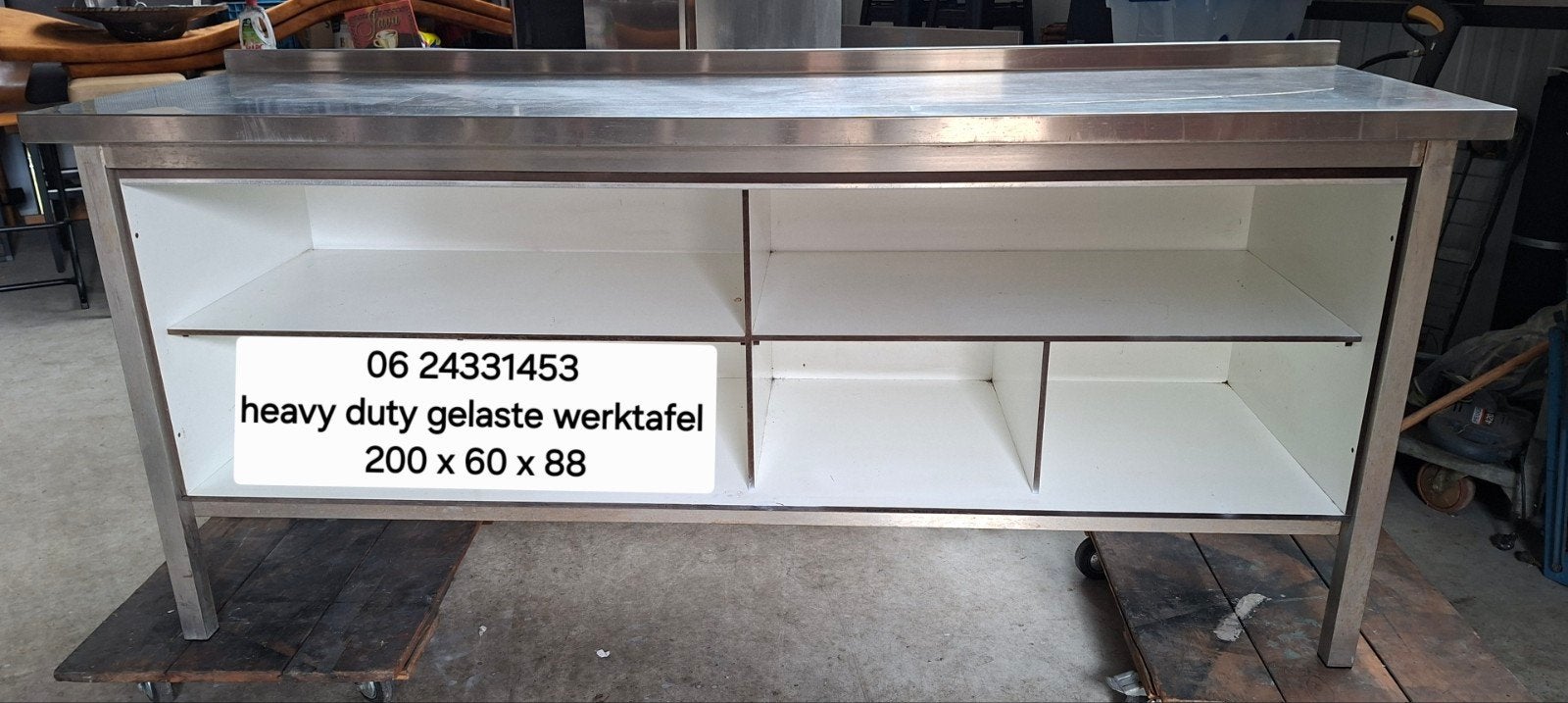 Zware kwaliteit gelaste rvs werktafel cq werkbank, Ophalen, Zo goed als nieuw