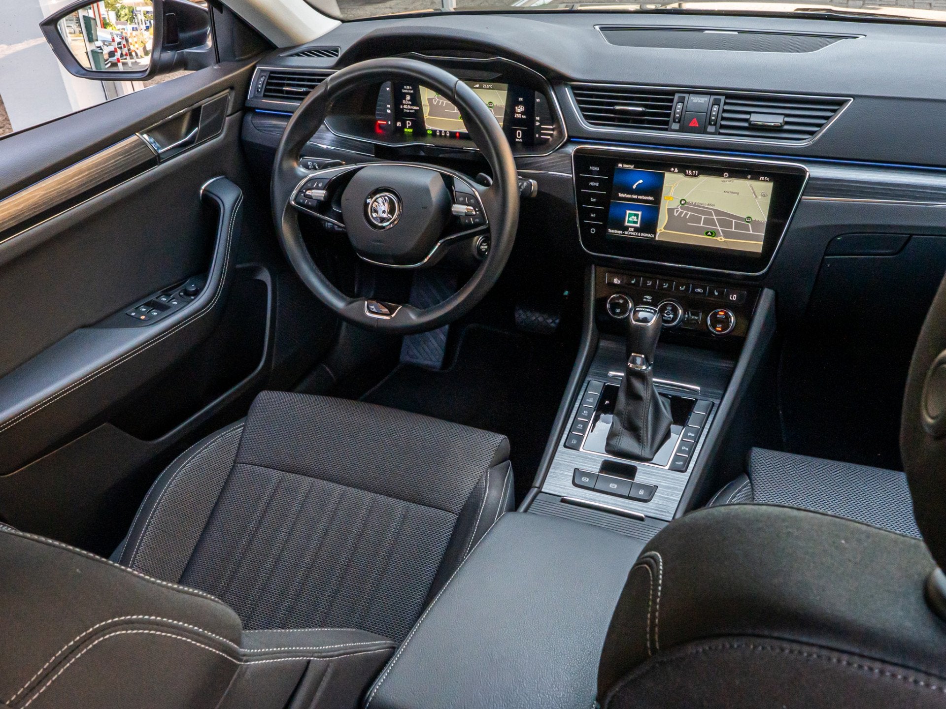 Skoda Superb Combi 1.4 TSI iV Sportline Business 19 INCH CAM, Stof, Gebruikt, Euro 6, 4 cilinders