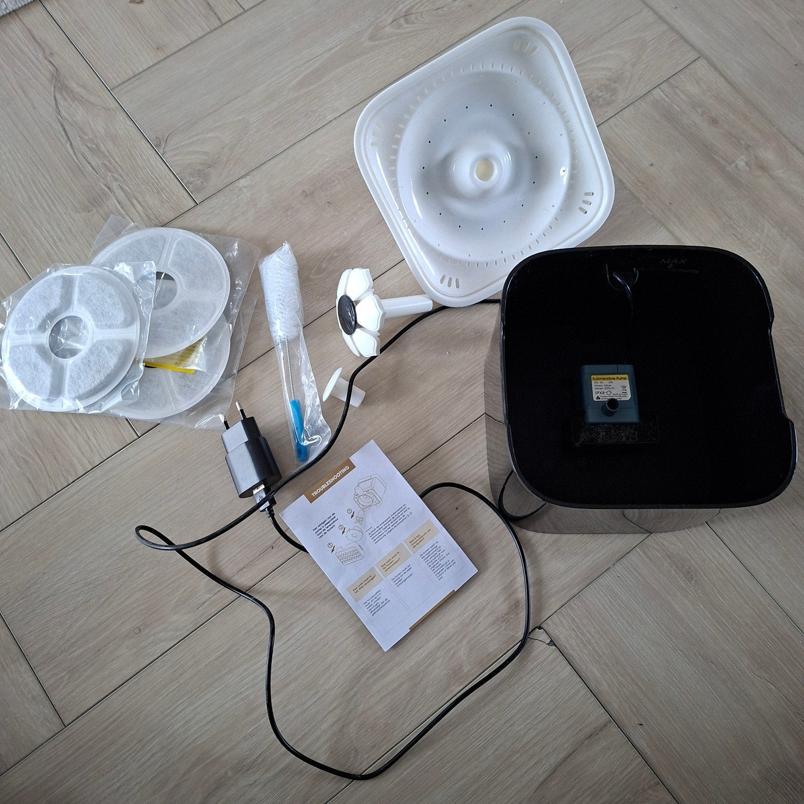 Drinkfontein kat, zwart met adapter zgan, Dieren en Toebehoren, Ophalen, Zo goed als nieuw