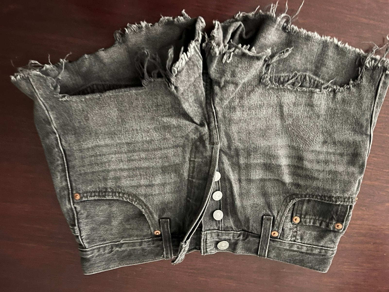 Levi's korte broek maat 24, Kleding | Dames, Kort, Zwart, Ophalen of Verzenden, Zo goed als nieuw