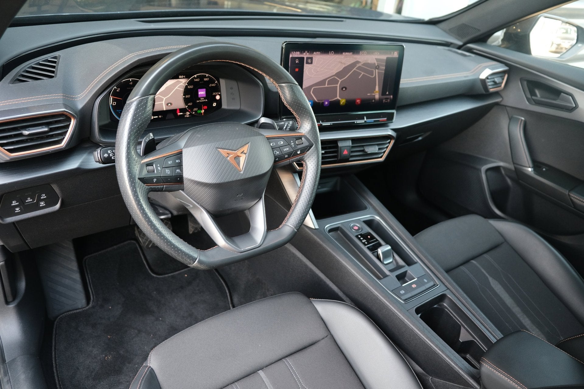 CUPRA Formentor 1.4 e-Hybrid 204PK DSG Navi Led Trekhaak Cam, Gebruikt, 4 cilinders, Formentor, Leder en Stof