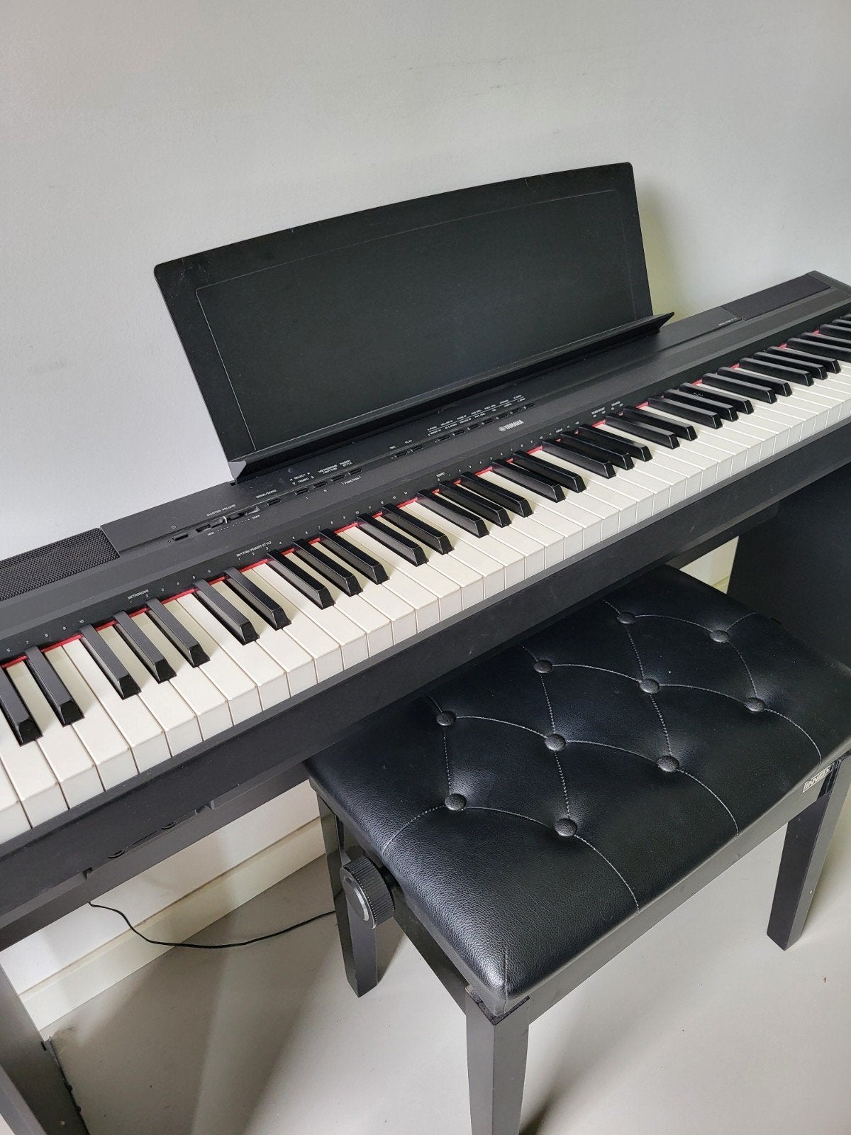 Yamaha P-115 Digitale Piano met pianobank, onderstel, pedaal, Muziek en Instrumenten, Piano's, Ophalen, Gebruikt, Zwart, Digitaal