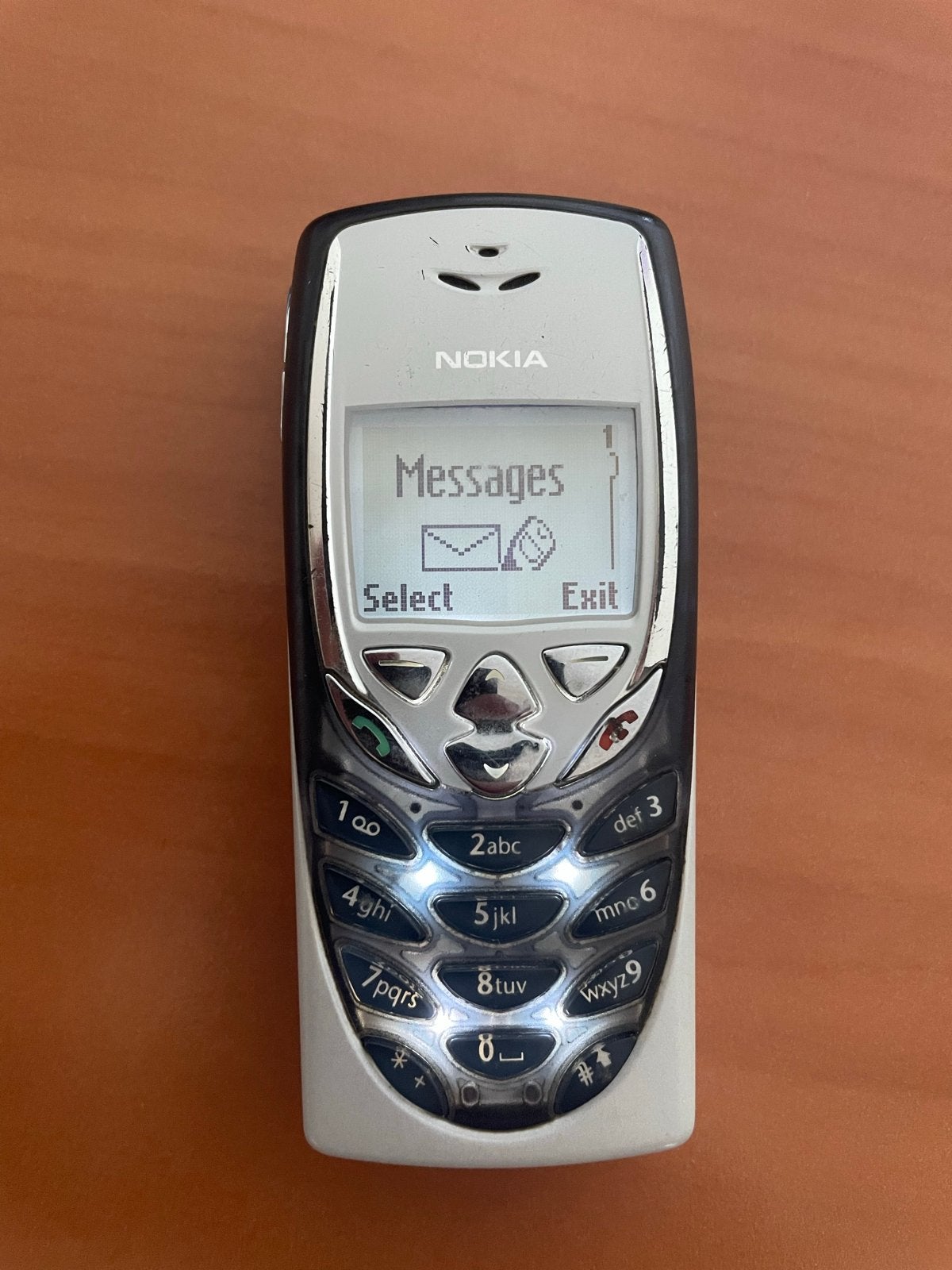 Nokia 8310, Gebruikt, Schuifmodel, Geen camera, Fysiek toetsenbord