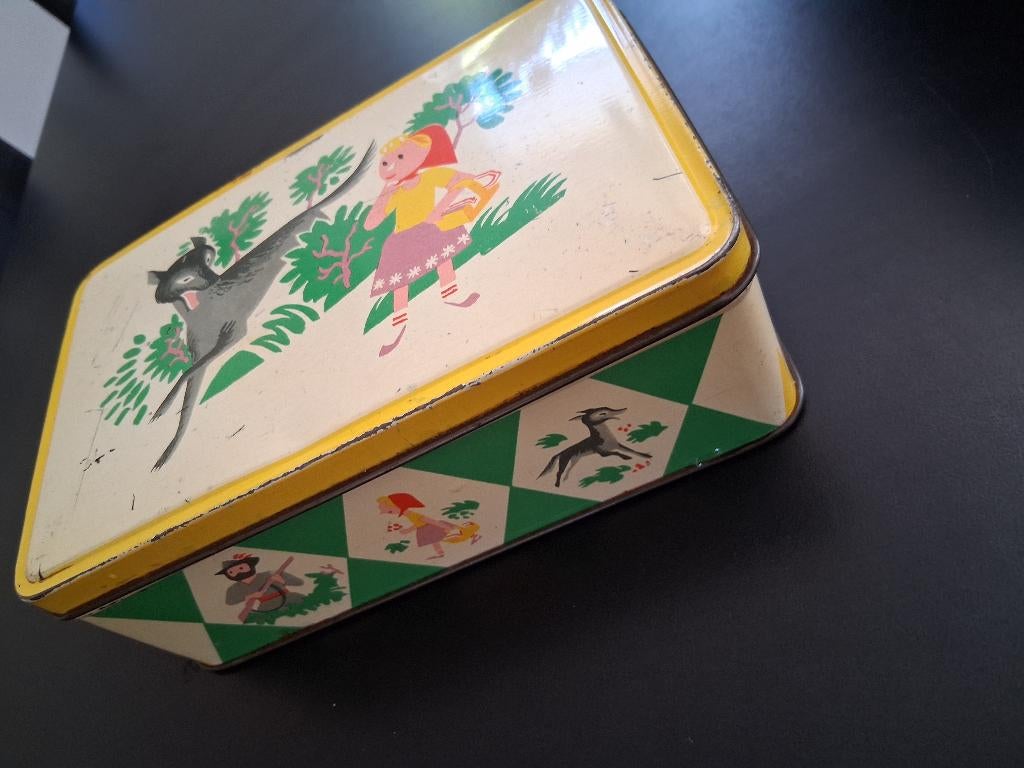 Vintage blikken trommel Roodkapje en de wolf *eureka*, Verzamelen, Blikken, Ophalen of Verzenden, Gebruikt, Overige, Bolletje