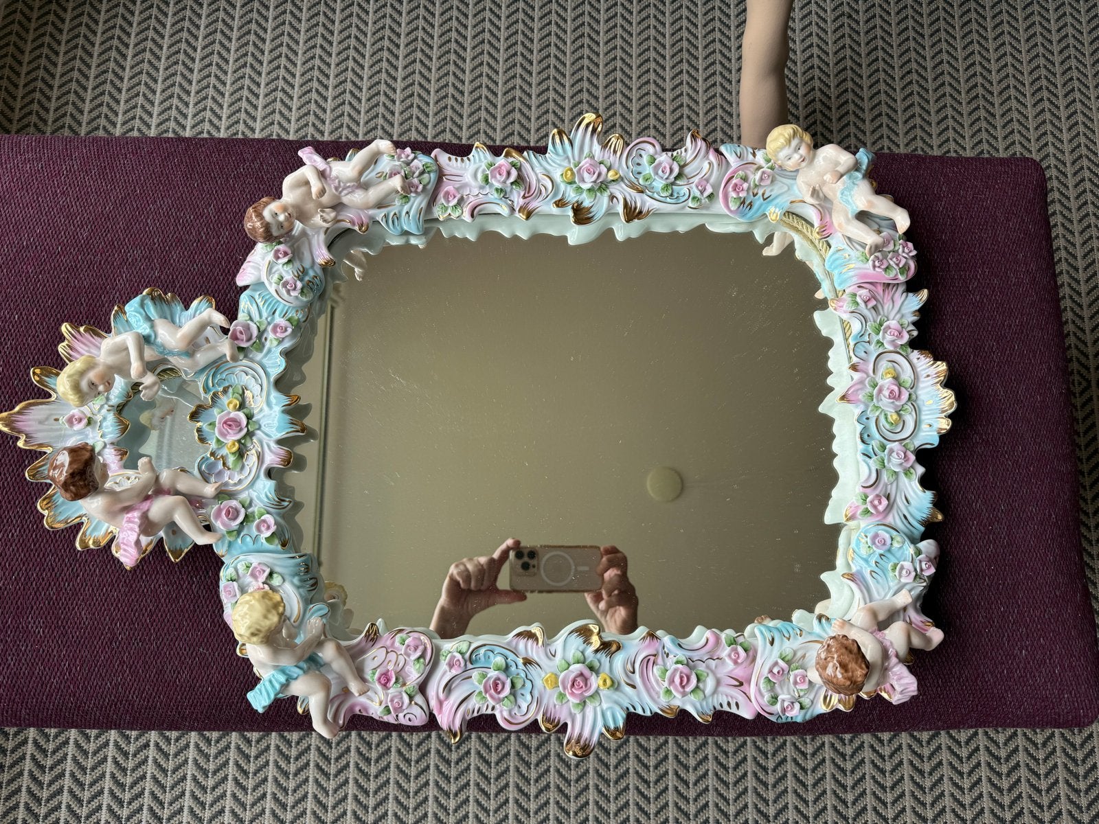 Italiaans Capodimonte stijl spiegel /cherubijnen en bloemen, Ophalen, Overige vormen, 50 tot 100 cm