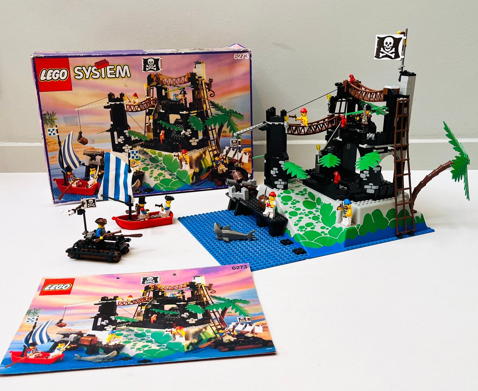 LEGO Pirates set 6273 Rock Island Refuge uit 1991 mét doos, Kinderen en Baby's, Speelgoed | Duplo en Lego, Lego, Zo goed als nieuw