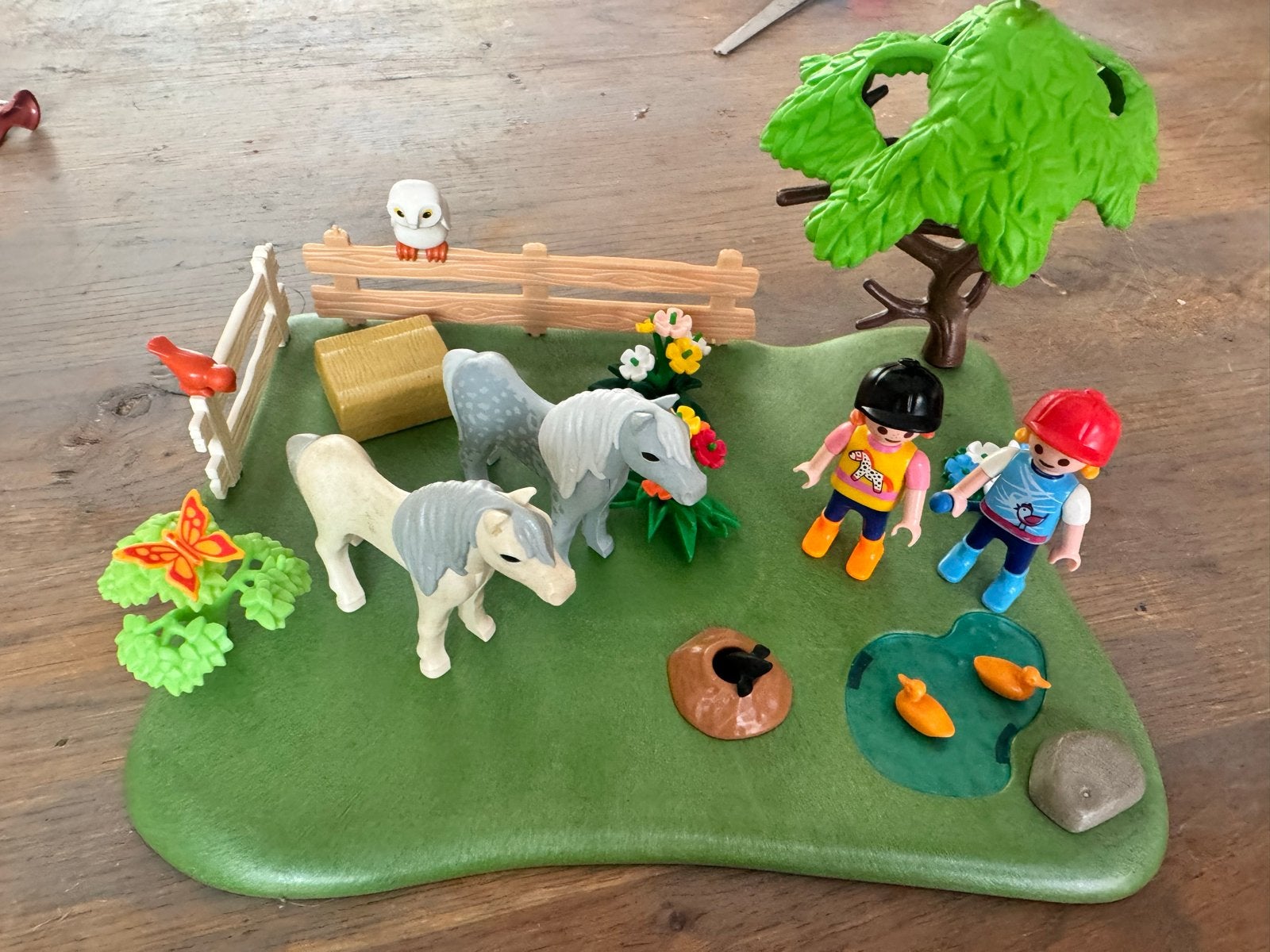 Playmobil Paardjes met 2 meisjes - Ponyhof speelset, Gebruikt, Complete set, Overige typen, Ophalen of Verzenden