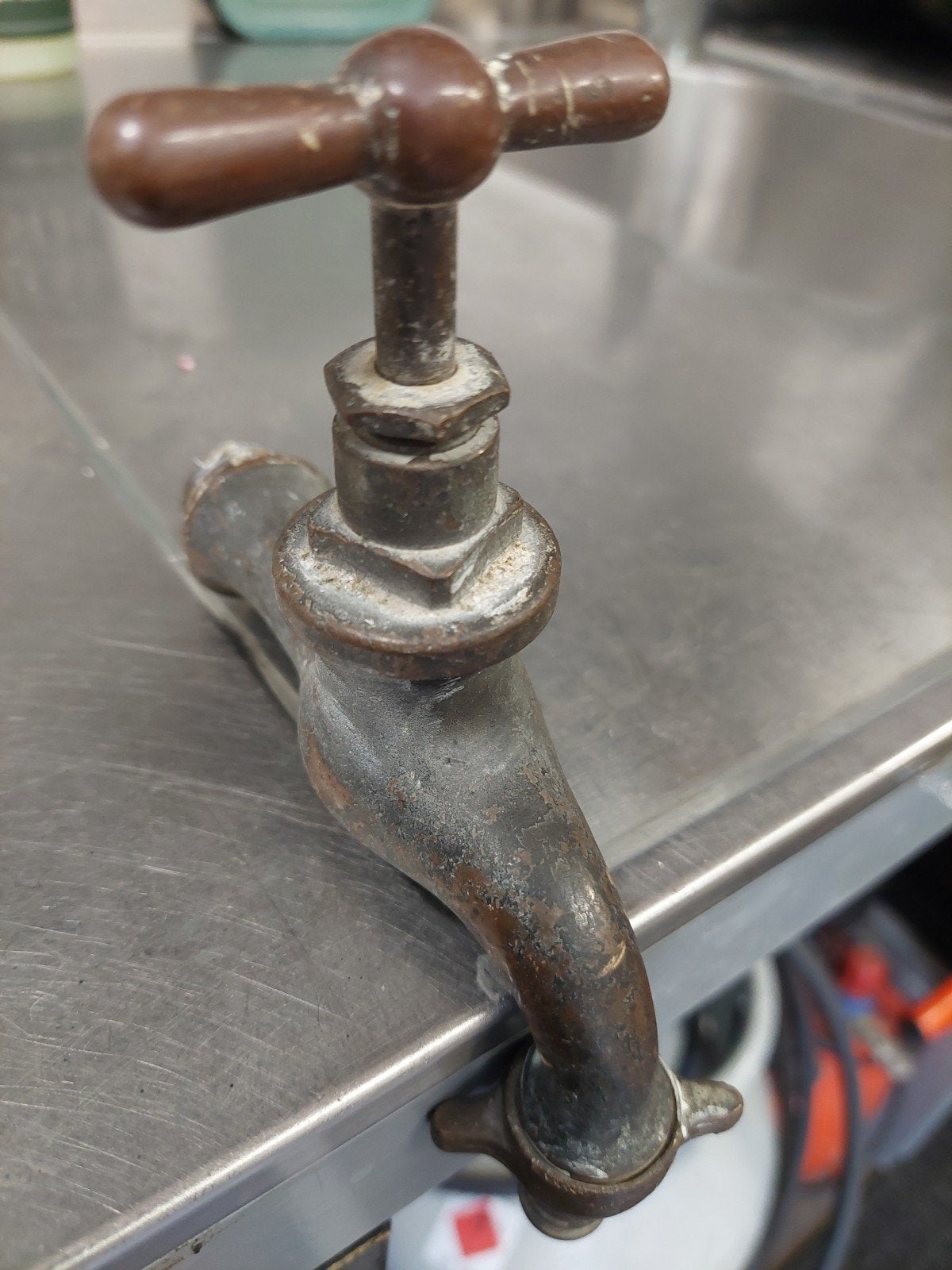 Antieke koperen kraan - Vintage waterkraan, Ophalen of Verzenden, Gebruikt, Koper, Kraan