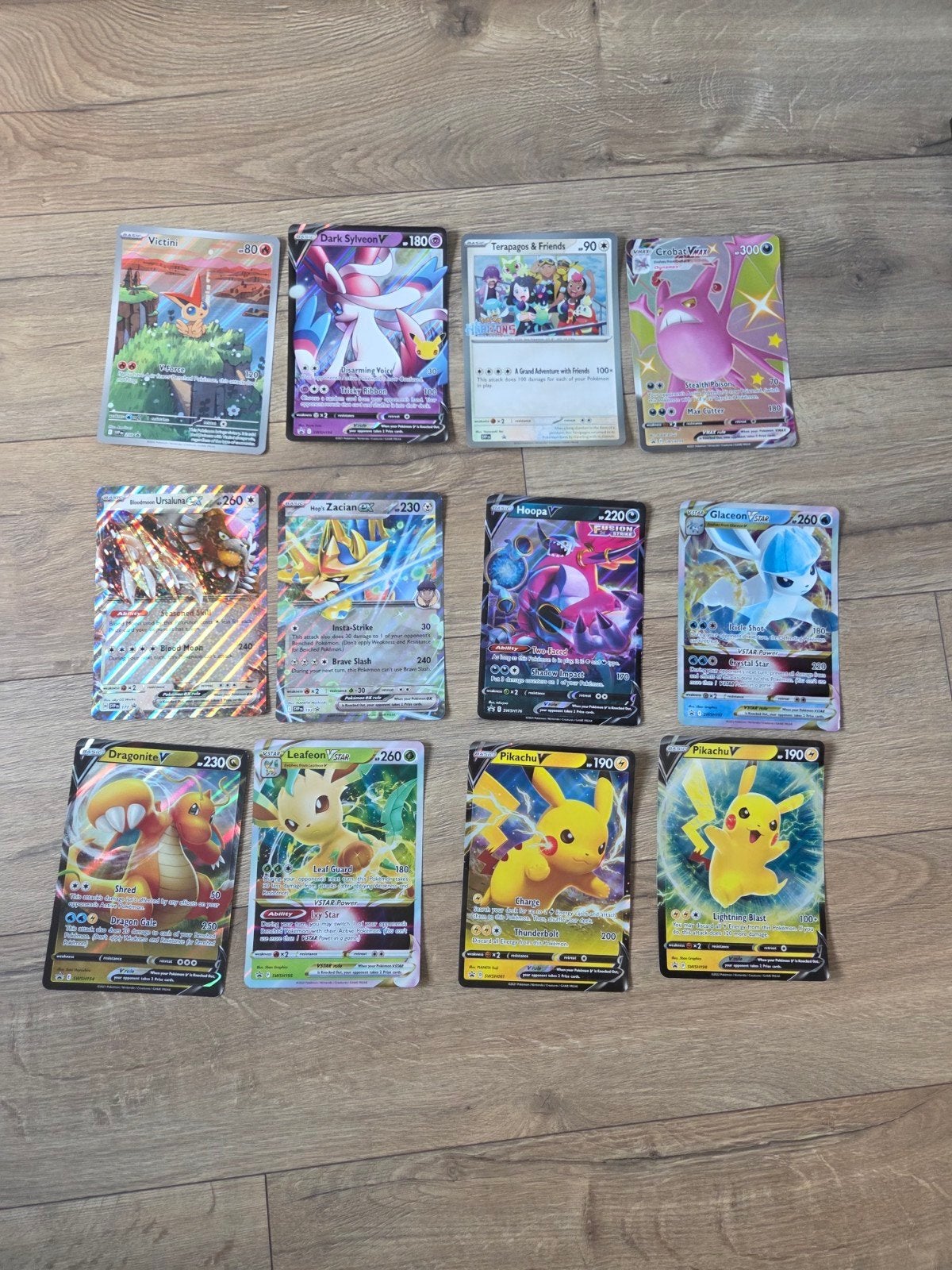 Jumbo Pokémon Kaarten Collectie - V, VMAX, en meer!, Ophalen of Verzenden, Zo goed als nieuw