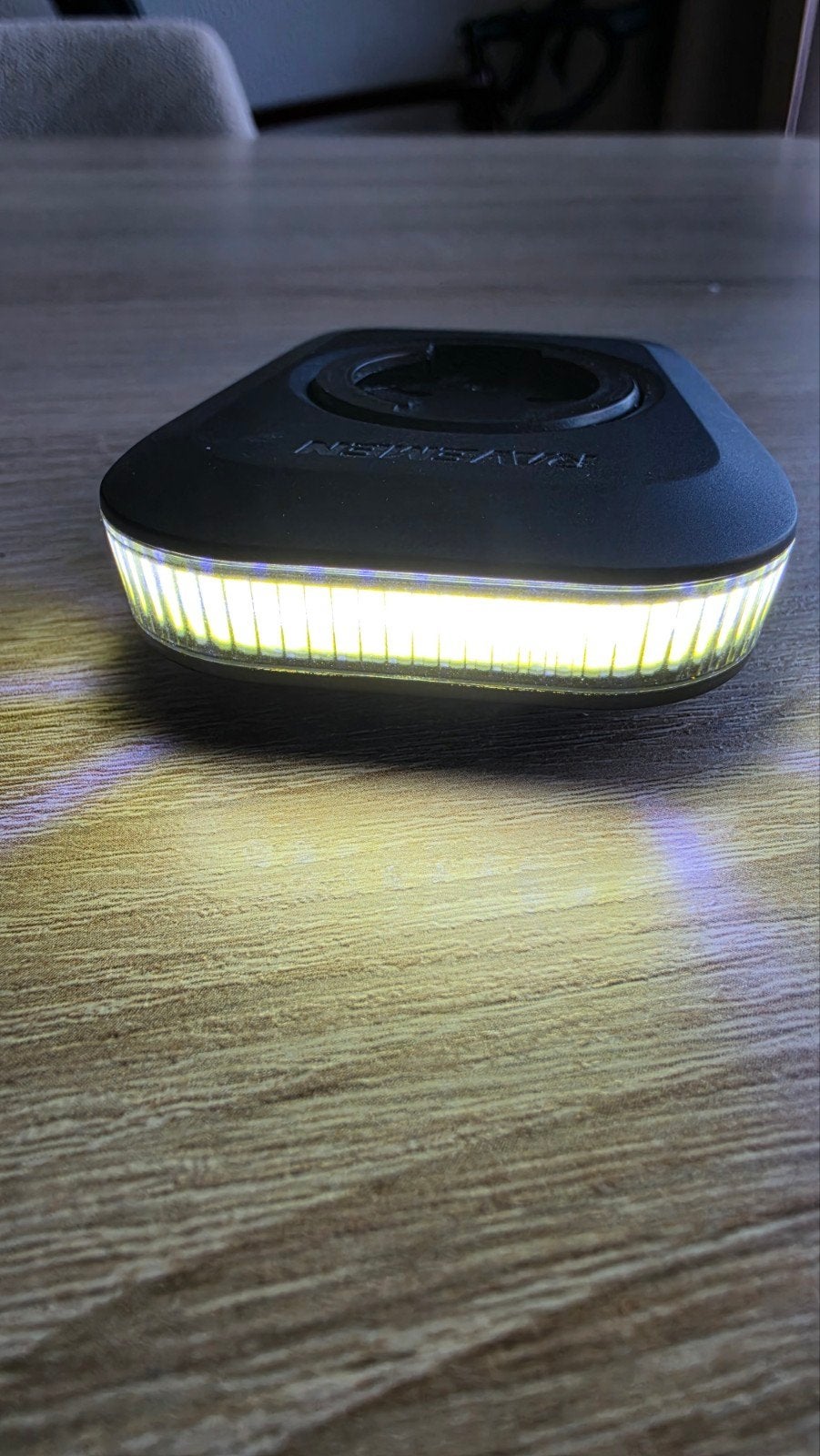 Ravemen FR300 Voorlicht met Garmin Mount, Voorlicht, Ophalen of Verzenden, Zo goed als nieuw, Oplaadbaar