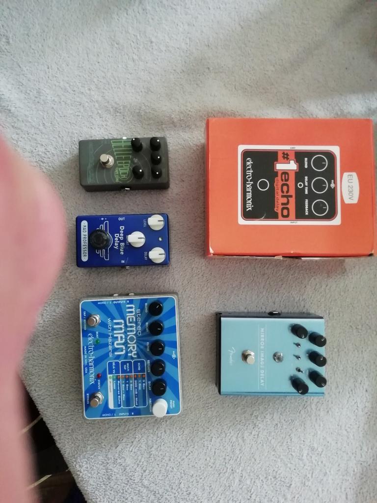 Gitaar effectpedalen - Diverse merken en types, Muziek en Instrumenten, Effecten, Ophalen of Verzenden, Zo goed als nieuw, Delay of Echo