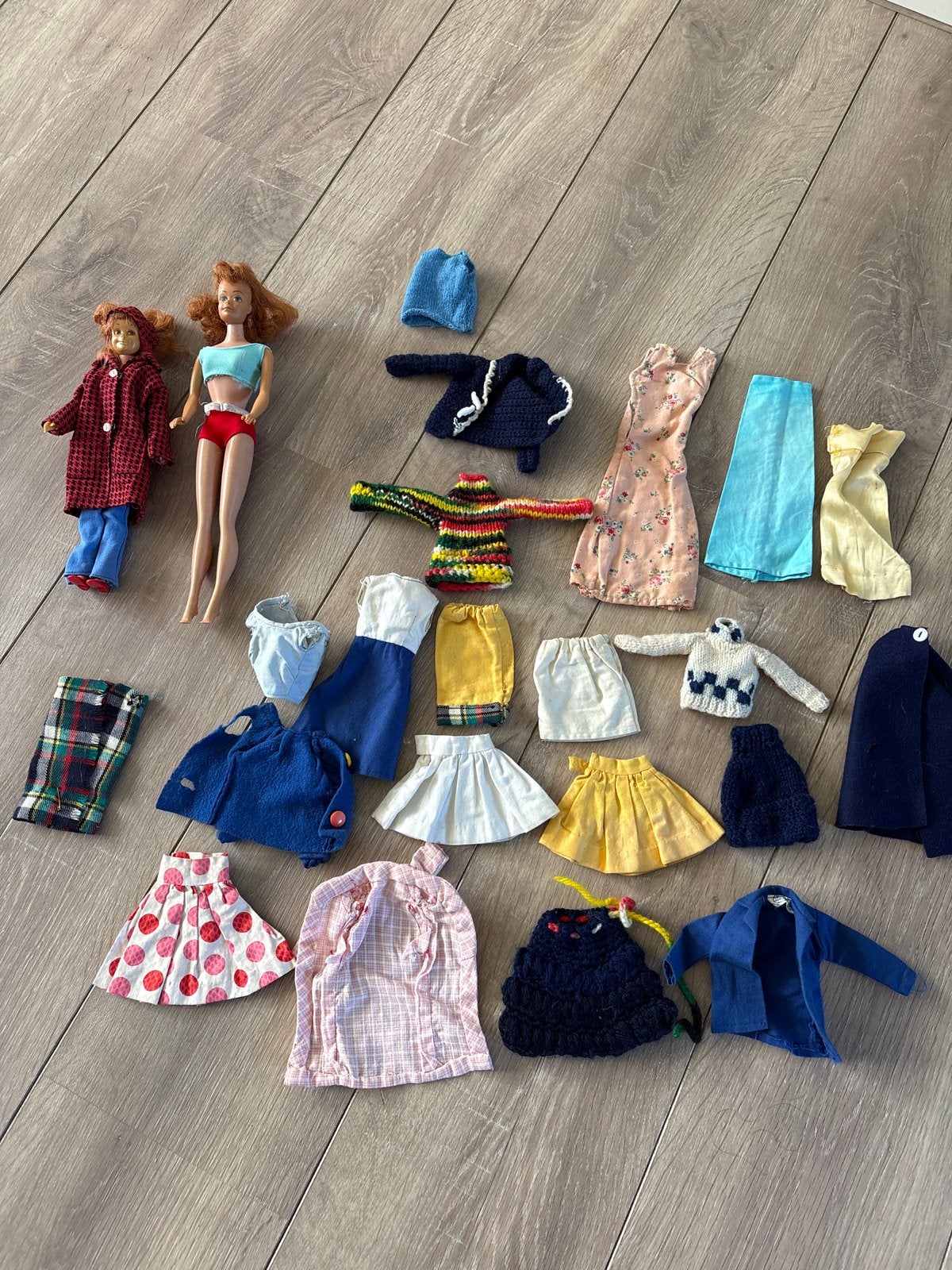 Vintage Midge en Skipper poppen met kleding, Ophalen, Gebruikt, Barbie