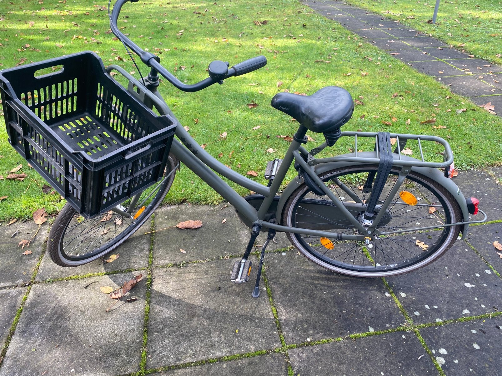 Meisjesfiets legergroen 26 inch, Fietsen en Brommers, Ophalen, Gebruikt, Terugtraprem, 26 inch of meer