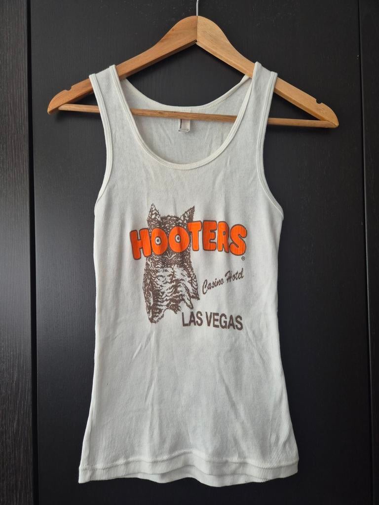 Hooters tanktop, Maat 38/40 (M), Wit, Ophalen of Verzenden, Zo goed als nieuw
