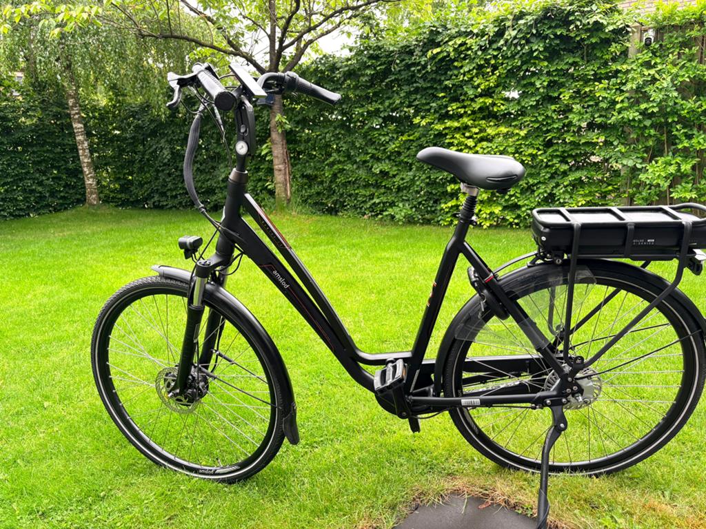 Nette Amslod Newton elektrische fiets 600watt accu weinig km, Overige merken, Versnellingen, Zo goed als nieuw, 56 cm of meer