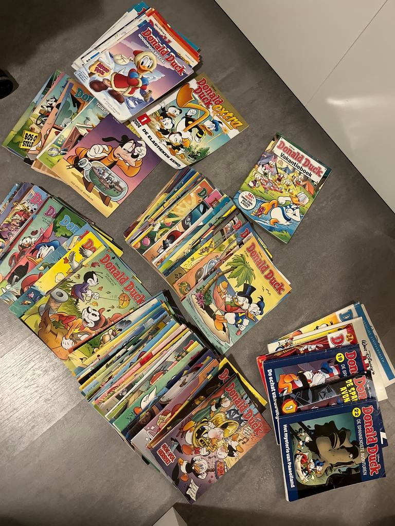 Grote Donald Duck collectie - Veel leesplezier voor jong en, Meerdere stripboeken, Ophalen of Verzenden, Gelezen