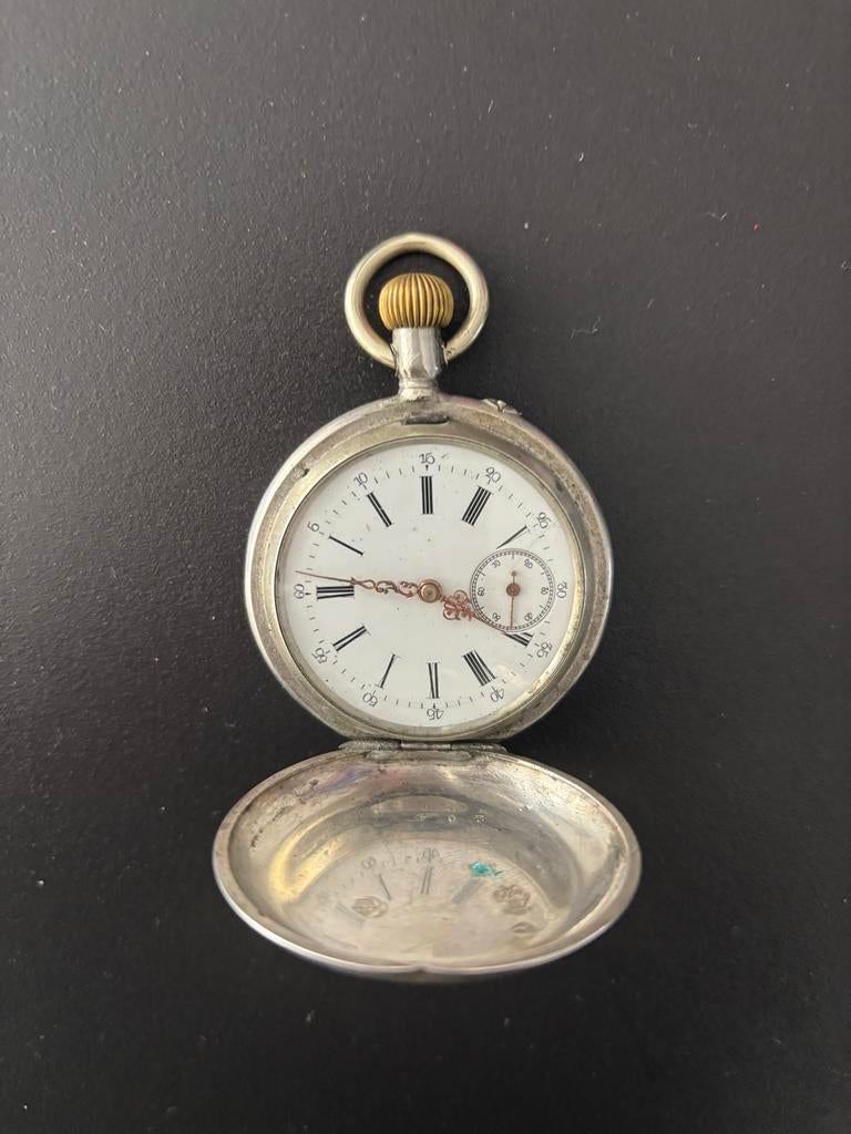 Antiek Zilveren Zakhorloge 1880-1920 met sierlijke Gravering, Zakhorloge, Voor 1900, Zilver, Ophalen