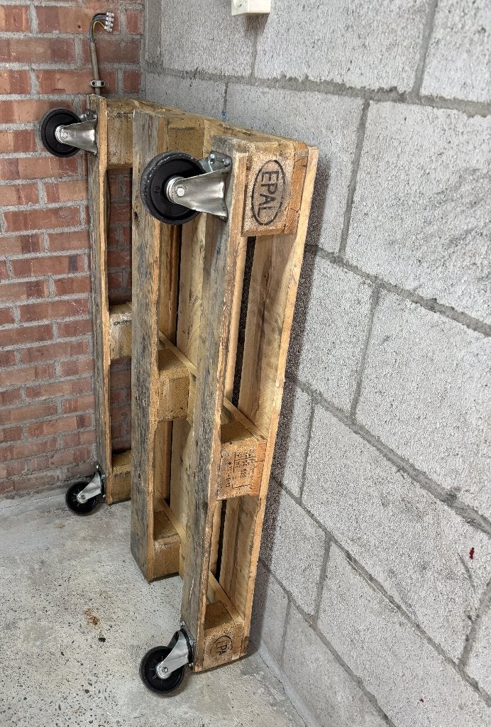 Een pallet met wieltjes, Ophalen, Gebruikt