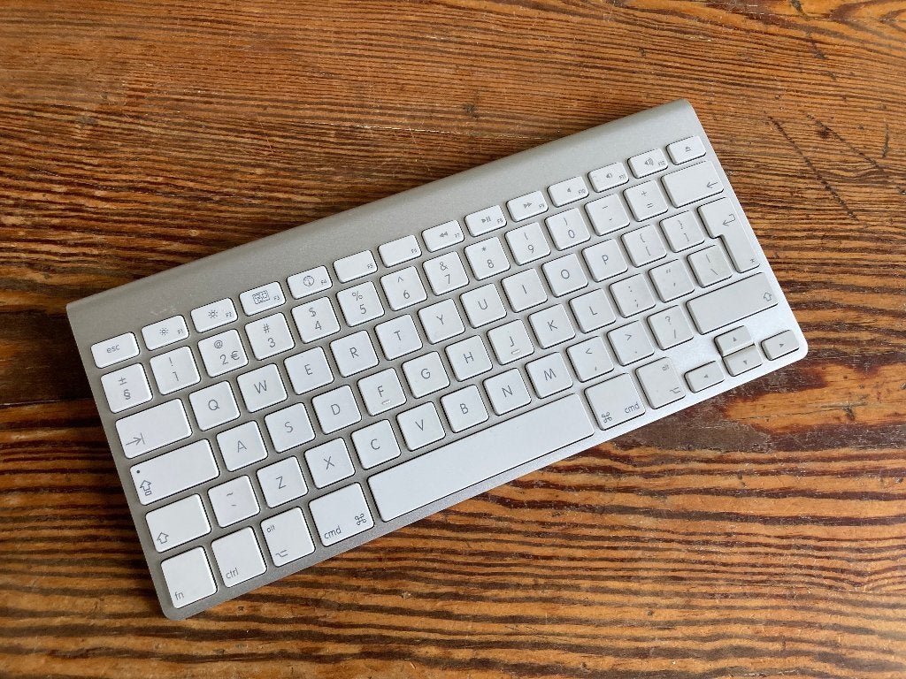 Apple Magic Keyboard A1314, Ophalen of Verzenden, Zo goed als nieuw, Draadloos, Qwerty