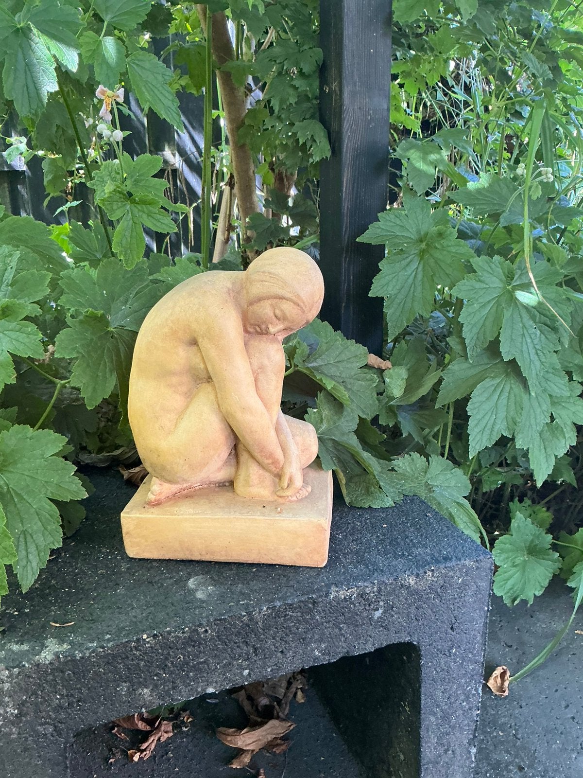 Tuinbeeld vrouw, Ophalen, Zo goed als nieuw