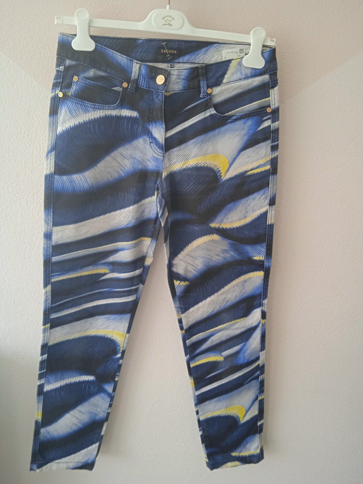Escada 38/40 nieuw aparte dure jeans 7,50, Maat 38/40 (M), Blauw, Nieuw, Escada