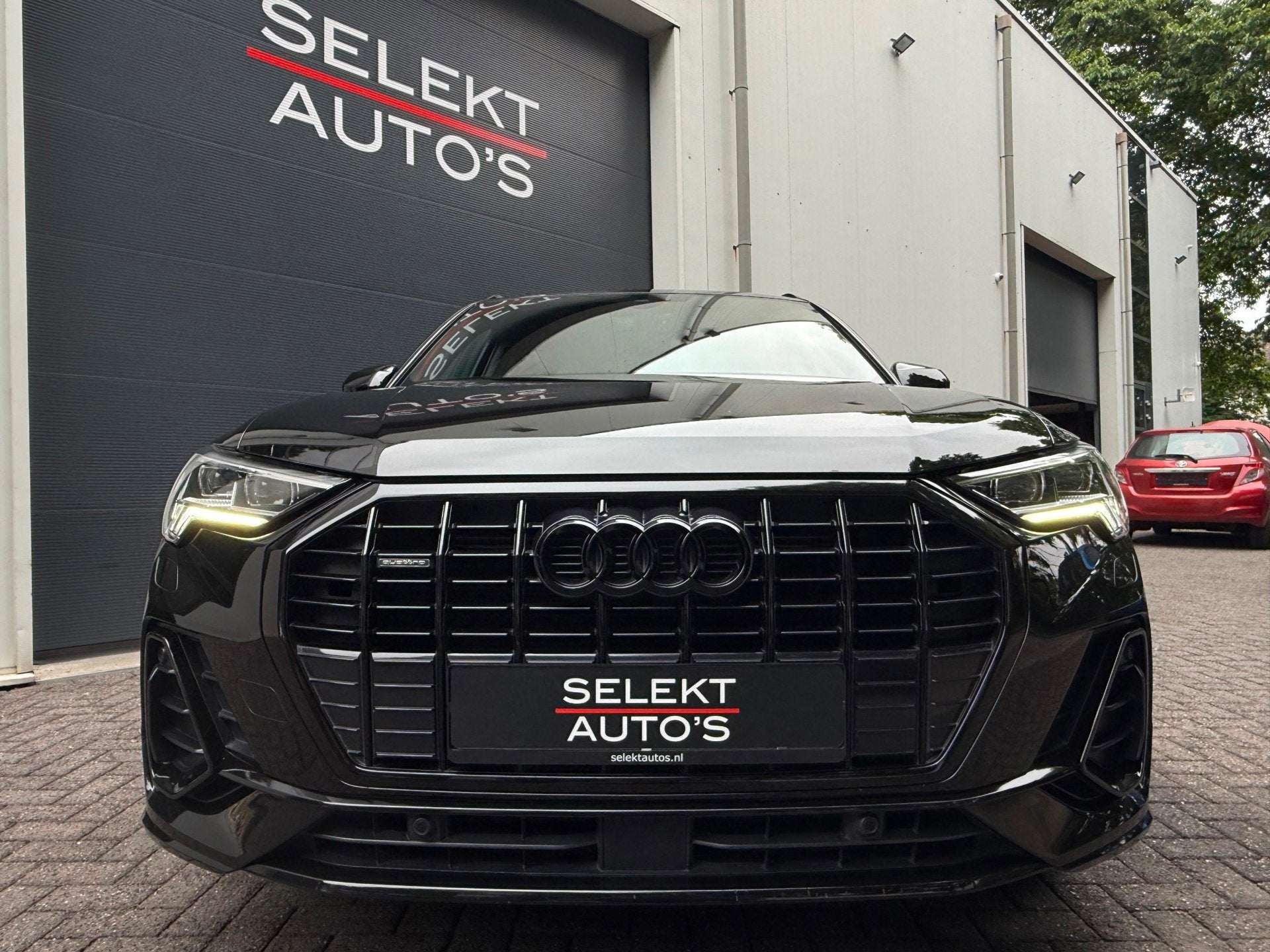 Audi Q3 40 TFSI Quattro Pro Line 3x S-Line 190 Pk Pano/Virtu, Auto's, Audi, Automaat, Gebruikt, Zwart, 1984 cc