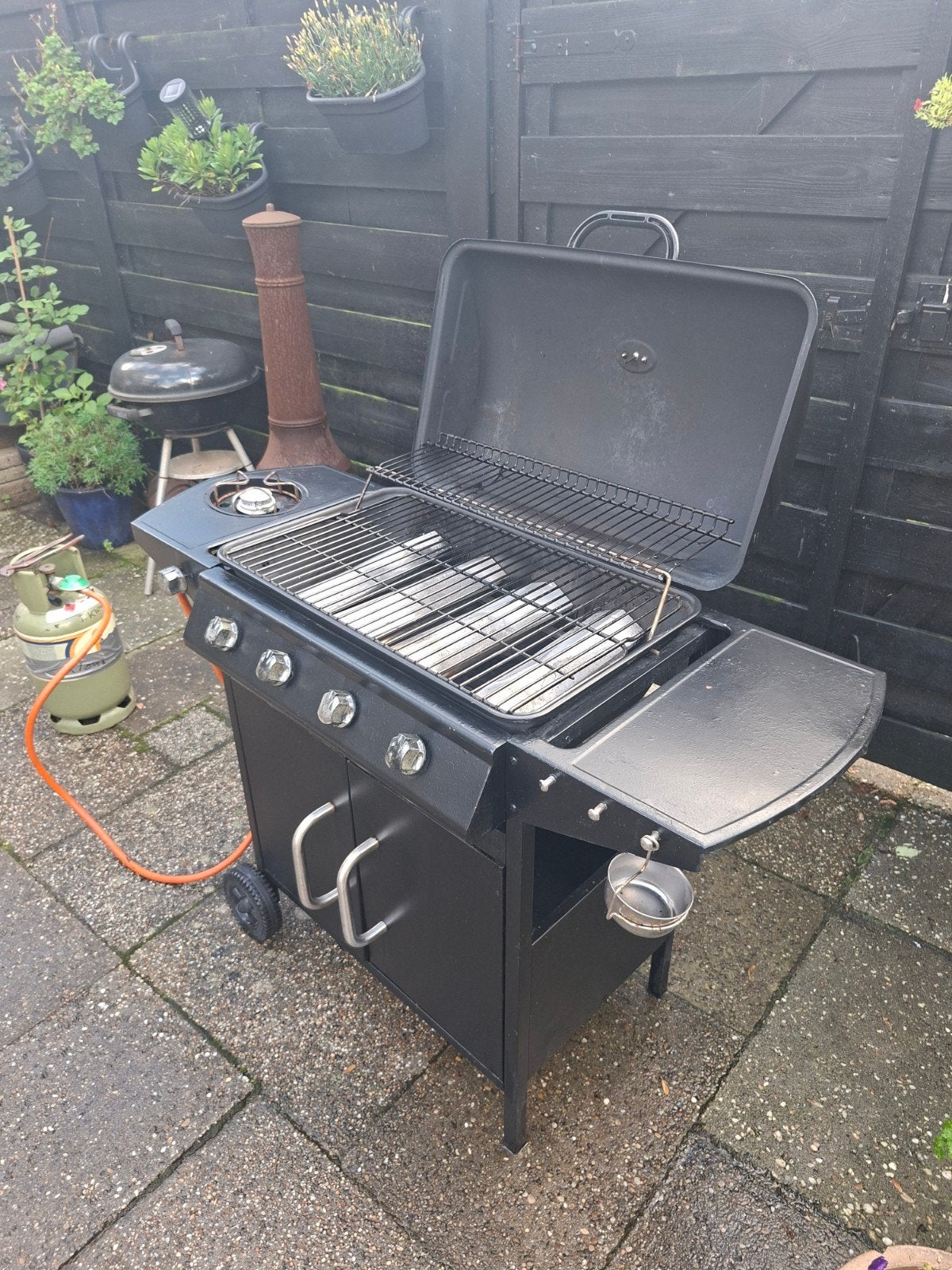 Foto 5 van gasbarbecue
