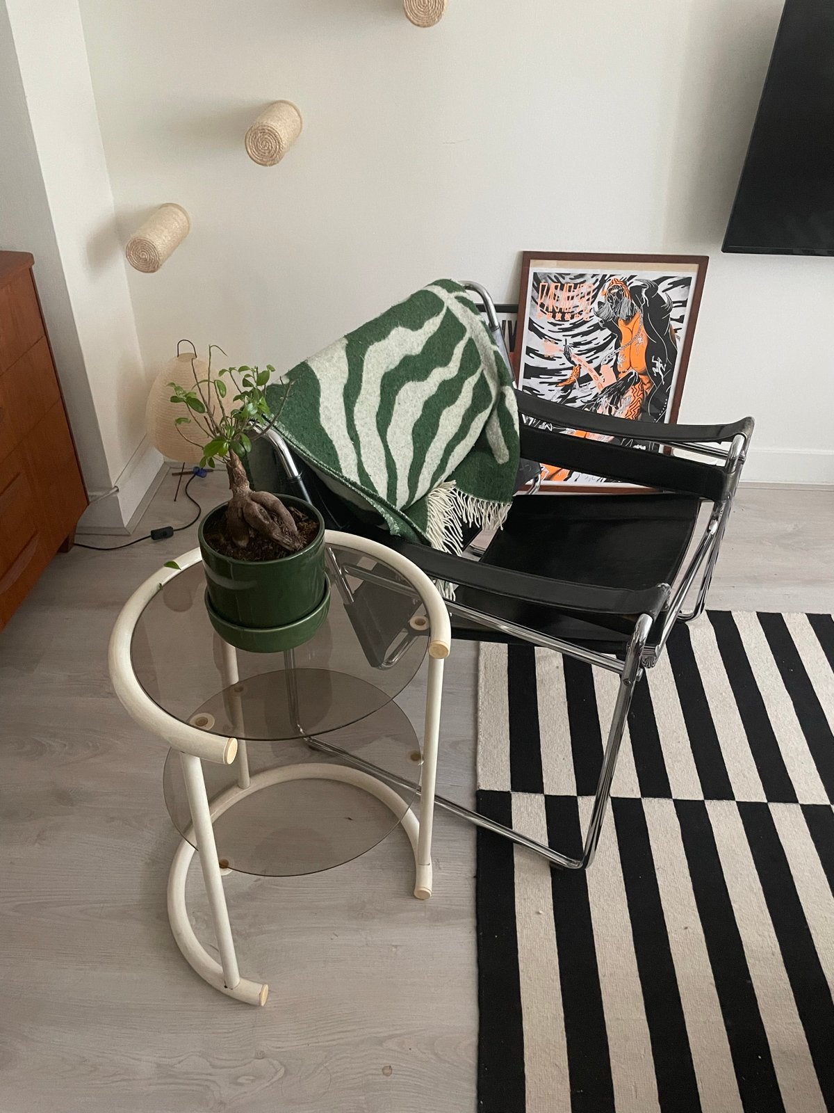 Vintage Franse Mid-Century Bijzettafel - Eileen Gray Stijl, Minder dan 55 cm, Gebruikt, Mid century, Rond