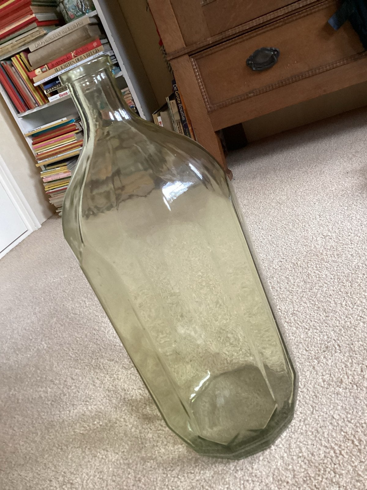 Grote vintage glazen fles/kruik, groen getint 45 H voor, €7, Ophalen